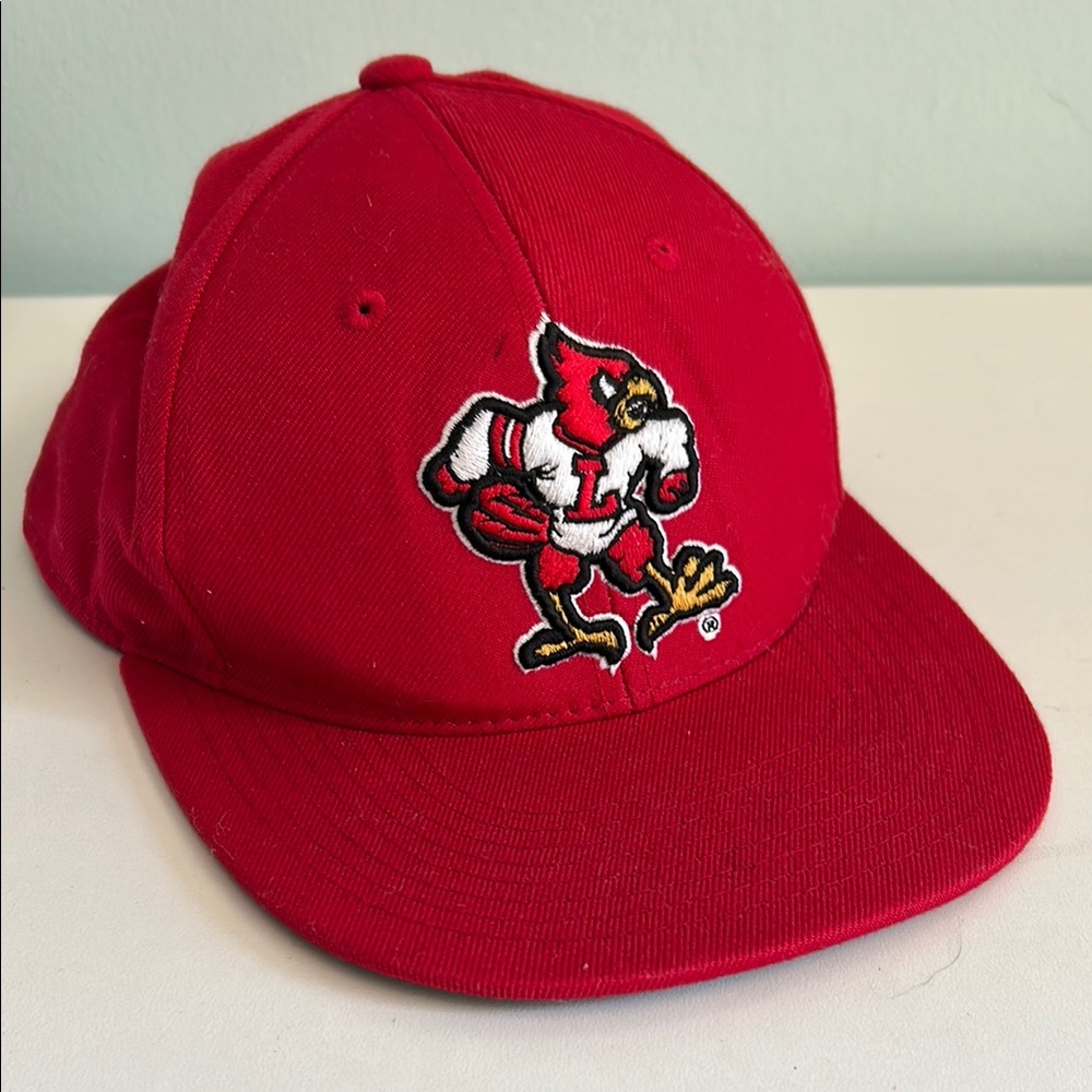 Univ of Louisville cardinals retro logo fitted hat